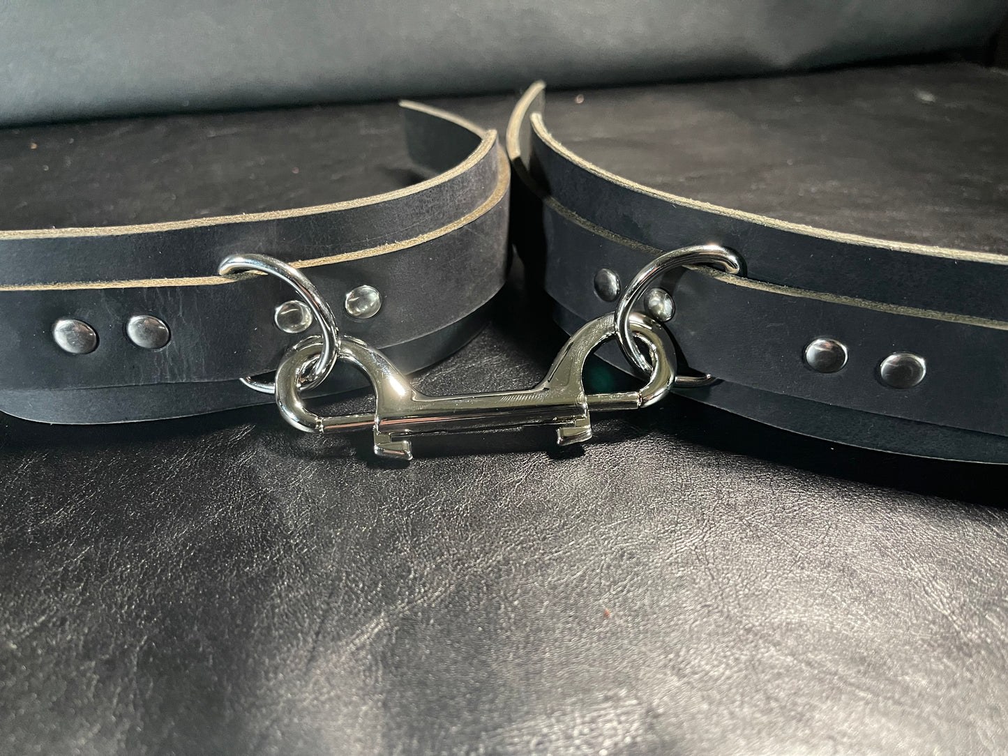 BDSM Cuffs to size