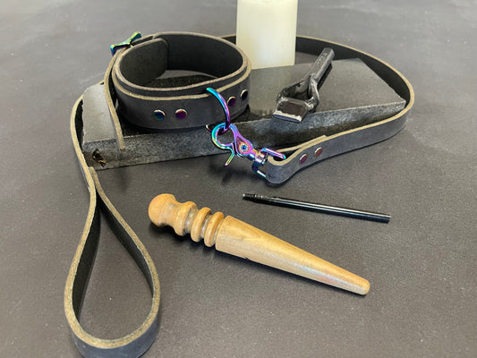 BDSM Collar and leash workshop