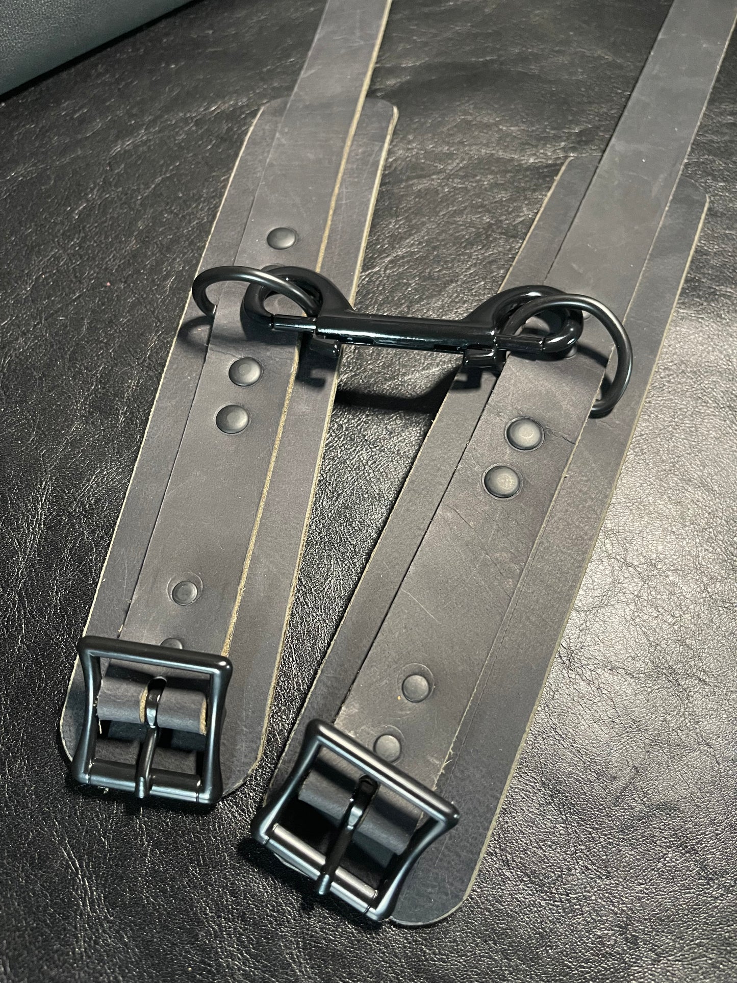 BDSM Cuffs to size